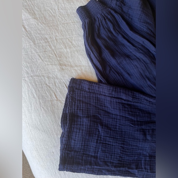 Michael Stars Admiral (Navy) Leo Gauze Button-Down Shirt and Susie Pants Set, M. - Picture 7 of 11